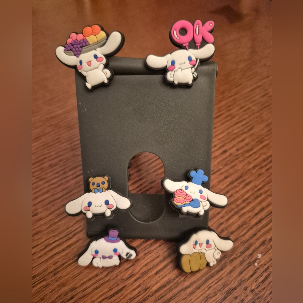 Cinnamaroll Croc Charms